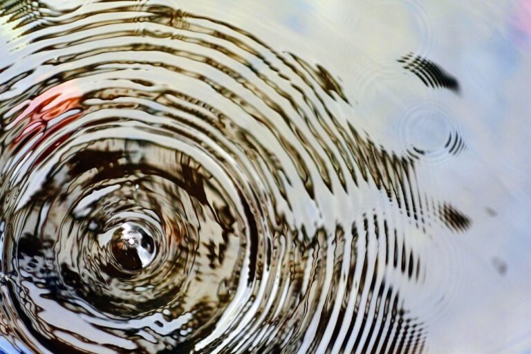 Helides peituvad mustrid ja võnked. Veidi juttu tsümaatikast…